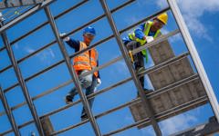 Les tensions commerciales et le secteur de la construction